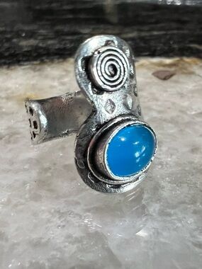 NWOT .925 Sterling Silver and Blue Stone Wrap Ring Size 5 Adjustable
